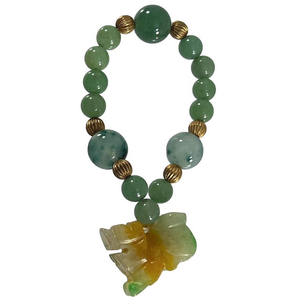 Green Gemstone Stretch Bracelet Beaded Dragon Charm Pixiu Gold Tone